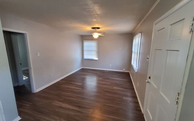 Photo - 3701 Barron Ave