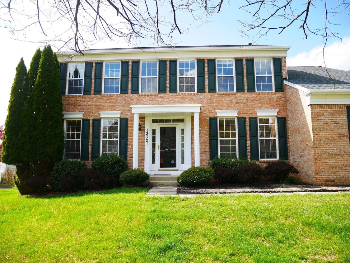 5 Bedroom 2.5 Bathroom Home- Located in Fi... - 5 Bedroom 2.5 Bathroom Home- Located in Fi...