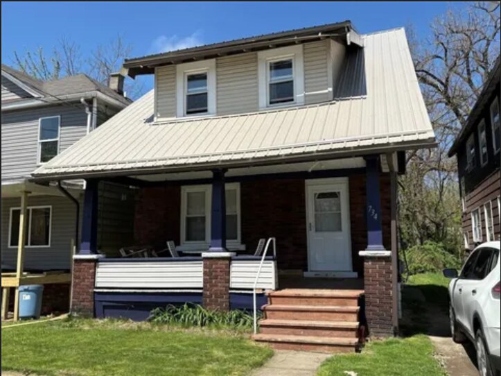 Photo - 213 Wallace St