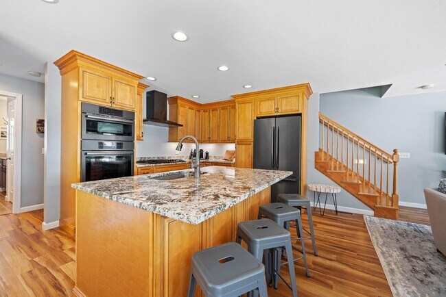 Photo - 4 W Shore Dr