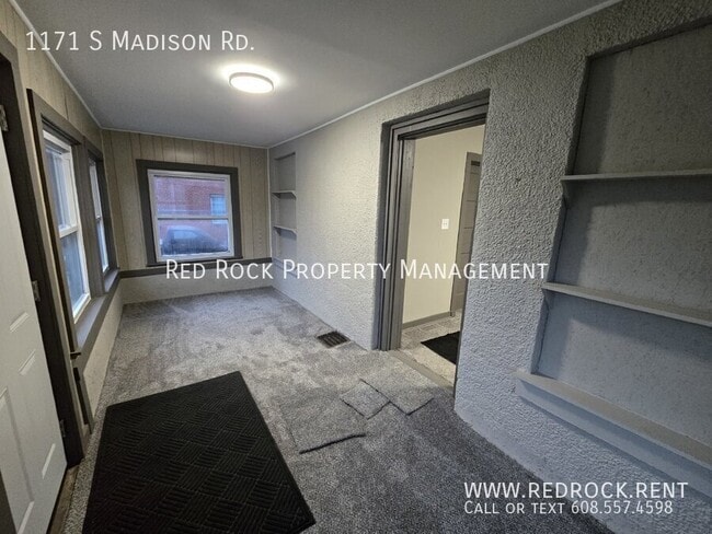 Photo - 1171 S Madison Rd