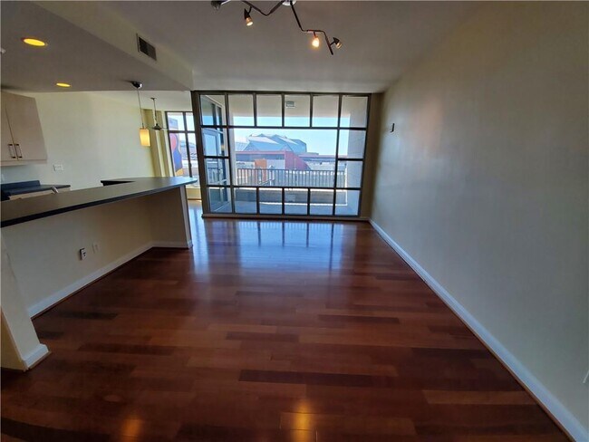 Photo - 250 Park Ave W NW Unit 812