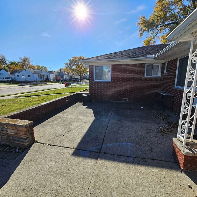Photo - 3 Bedroom, 1.5 Bath Brick Ranch with Attac...