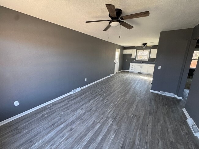 Photo - 805-807-807 9th St Unit 807 9th St (Left)