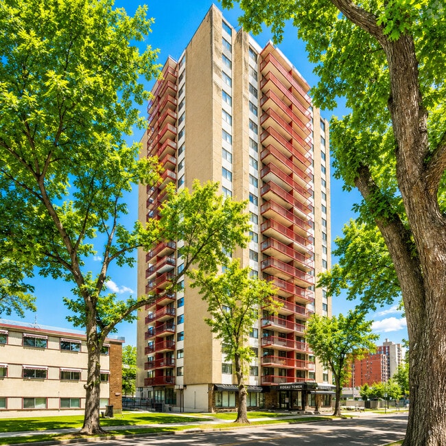 Building Photo - Rideau Tower