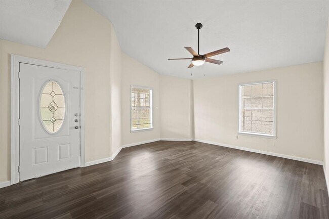 Photo - 726 McDaniel St Unidad A