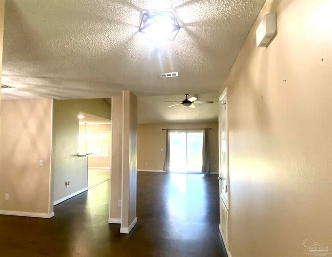 Photo - 6425 Sarasota St