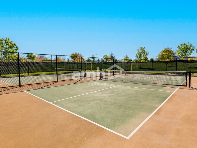 Photo - 250 Yasmin Daylily Pl