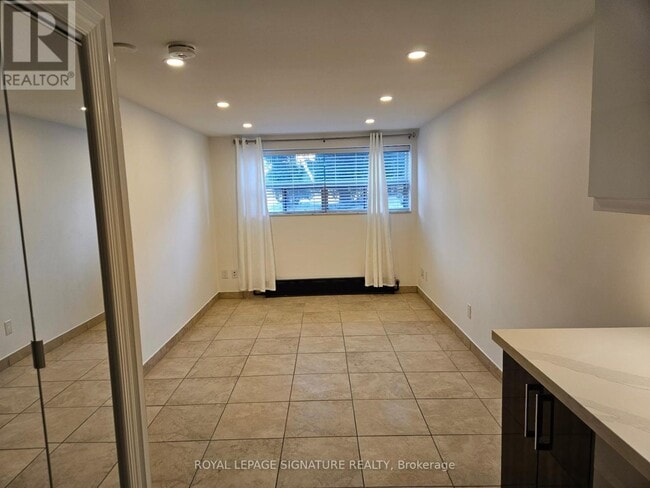 Photo - 35 Heman St Unit 1