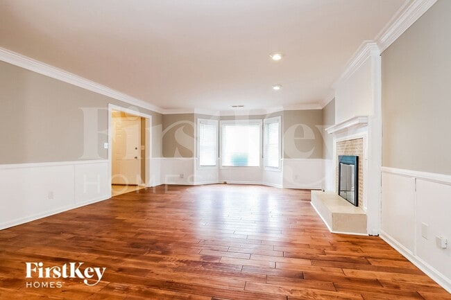 Photo - 2988 Winding Way SW