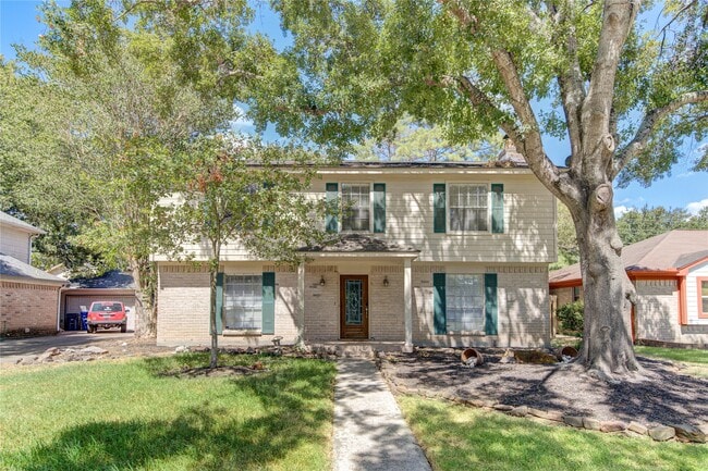 Building Photo - 17206 Seven Pines Dr Rental