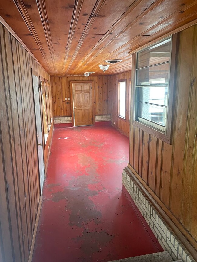 Photo - 3br 1 ba Farmhouse