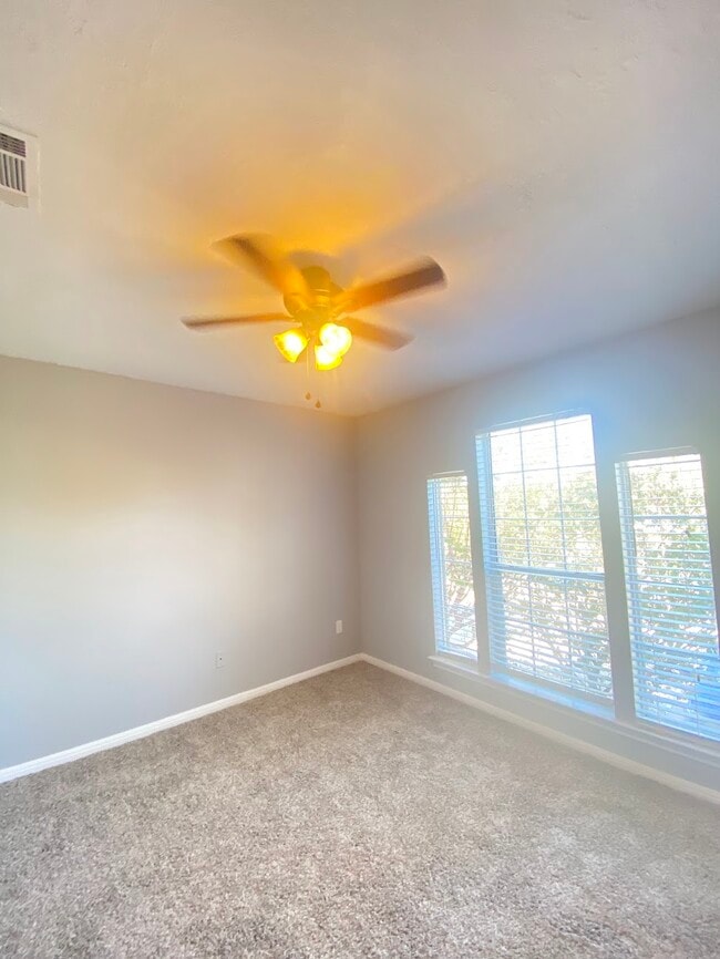 Photo - 1401 Summit St