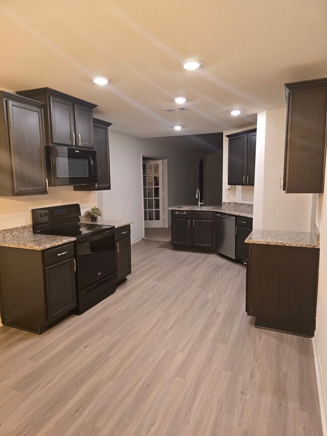 Photo - 22610 Steel Blue Jaybird Dr