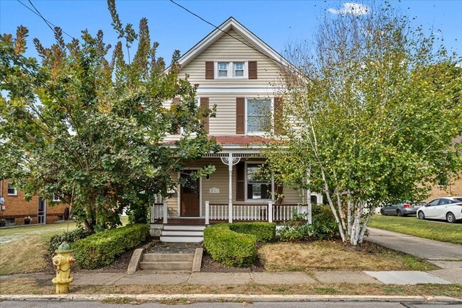 ZELIE House For LEASE - ZELIE House For LEASE
