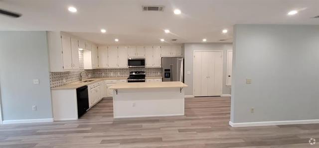 Building Photo - 1402 Country Ln Rental