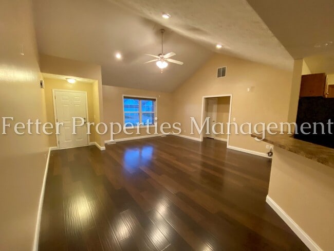 Photo - 3 Bedroom Newburgh Home!!