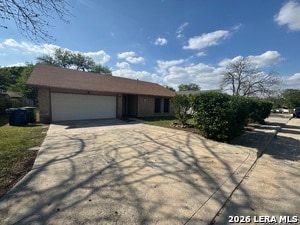 Photo - 2615 Lake Briar