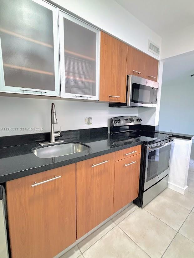 Building Photo - 680 NE 64th St Unit A516