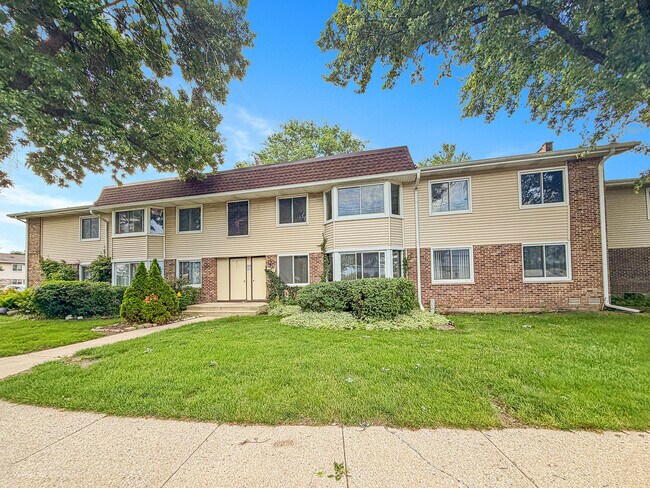 Photo - 3008 Roberts Dr