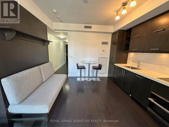 Photo - 65 St Mary St Unit 1410