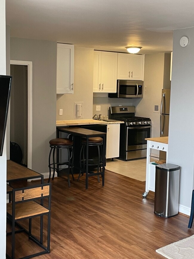 Photo - 922 24th St NW Unit 609