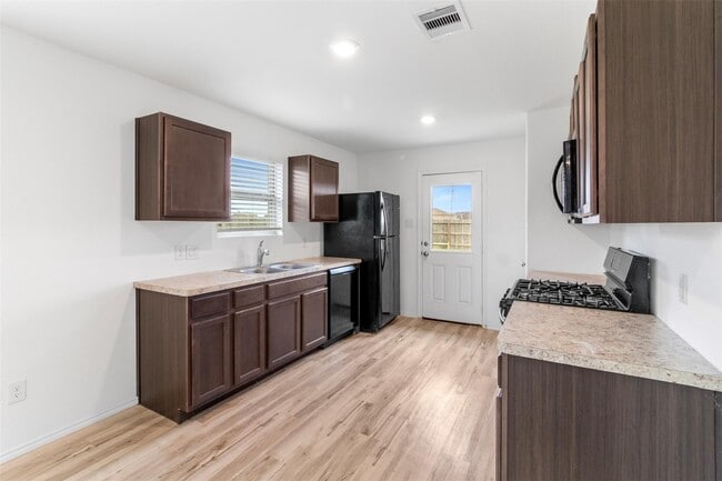 Photo - 8706 Wooster Trails Dr