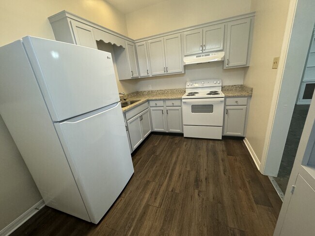 Photo - State Street Apartments Unit 2