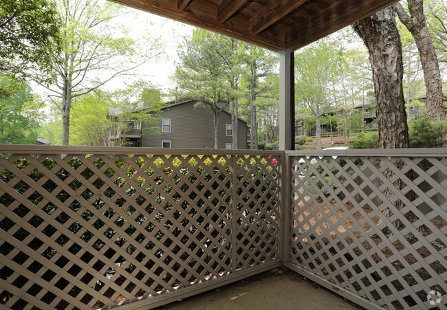 1BR, 1BA - 720 SF Hampton - Calibre Woods