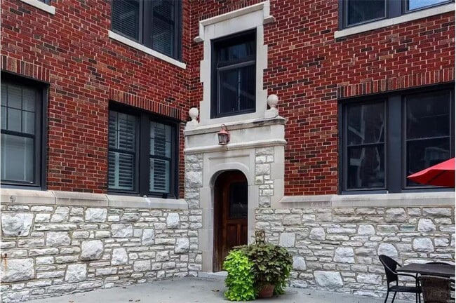 Entrance - 7515 Buckingham Dr Unit 2N