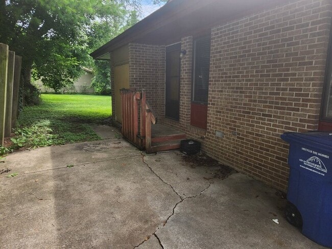 Photo - 604 Broad St