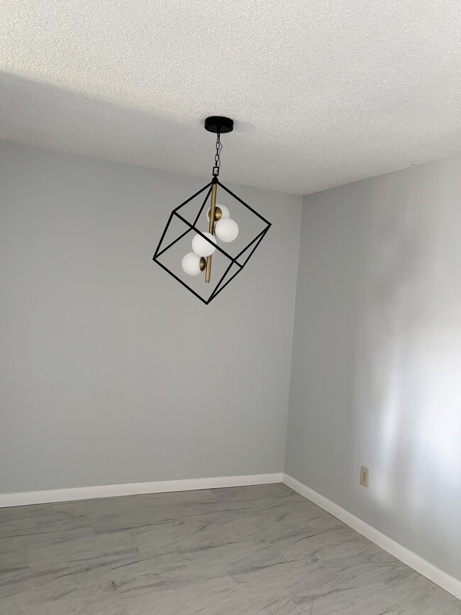 Photo - 115 Springwood Cir Unit 115D