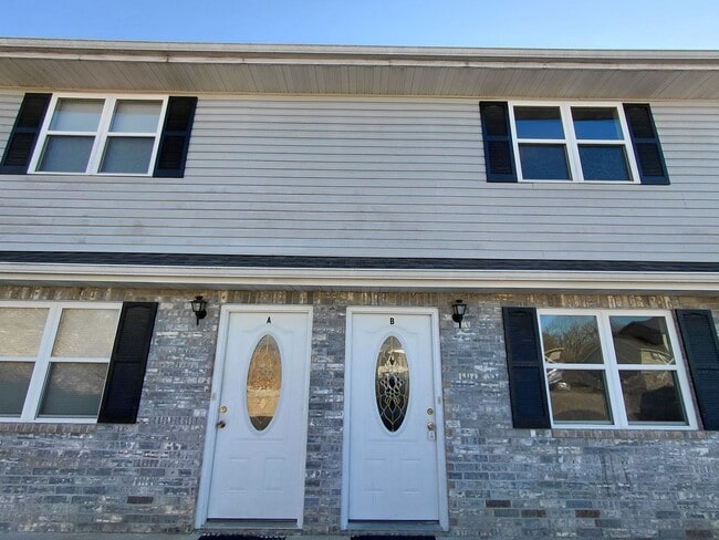 Building Photo - 24444 Sounder Ln Unit 24444 Sounder - B