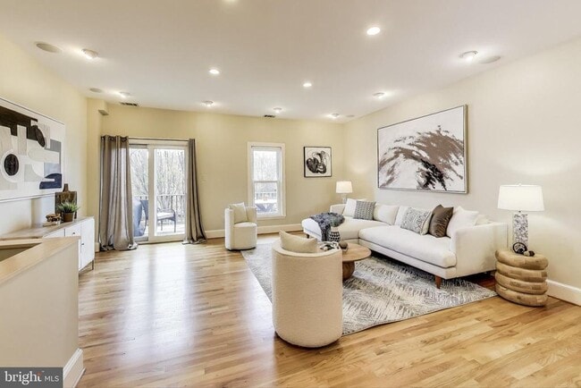 Photo - 1324 10th St NW Townhome