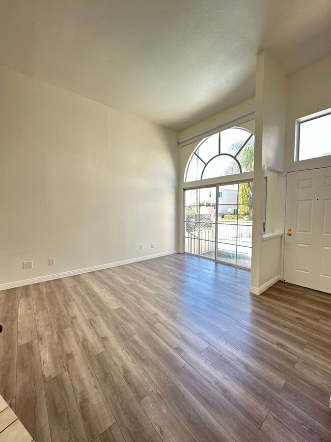 Photo - Sherman Oaks - Stunning 2 Bed Townhonme - Wood Floors - Central Heat/Air - 2 Car Garage!