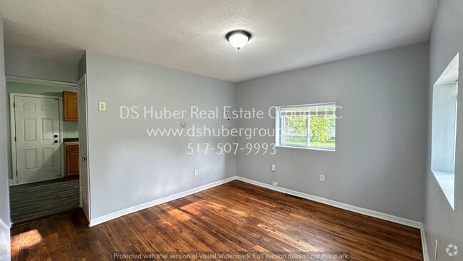 Building Photo - 6244 Grovenburg Rd Rental