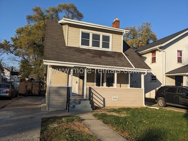Remodeled house with first floor bedroom - Remodeled house with first floor bedroom