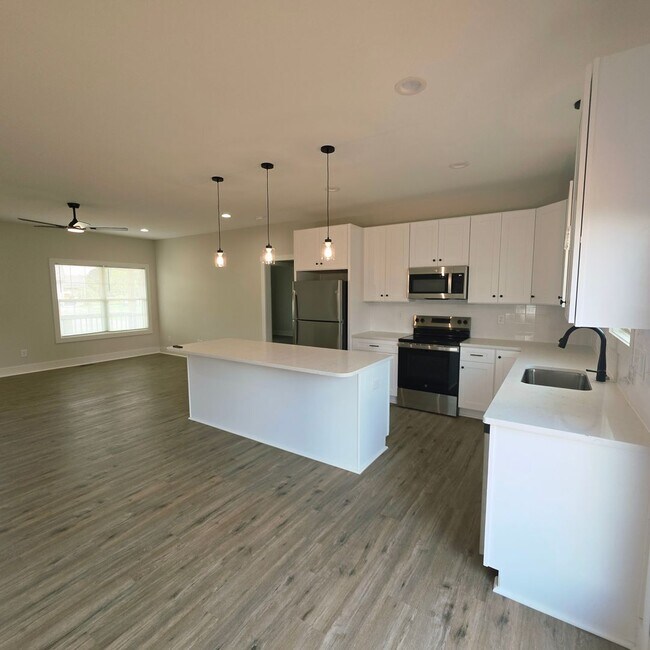 Photo - 118 Wetmore Rd