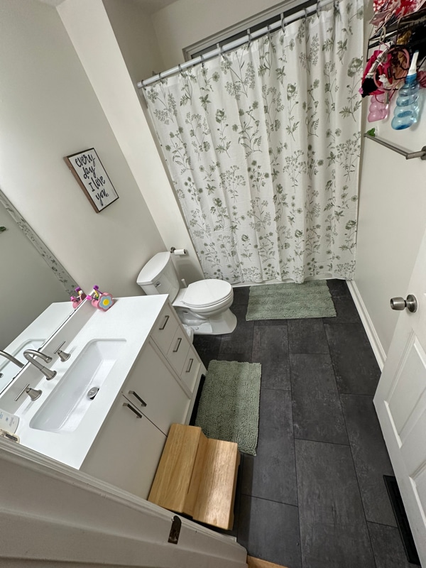 Photo - 301 Spring Hollow Rd