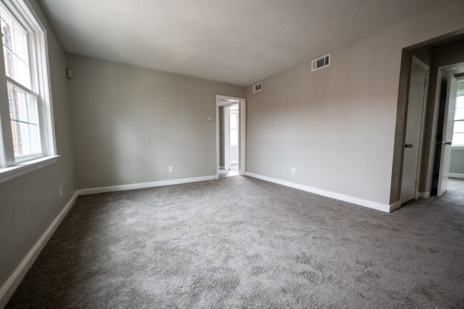 Photo - 3926 Southern Ave SE Unit 301