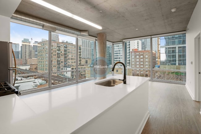 Building Photo - 1409 S State St