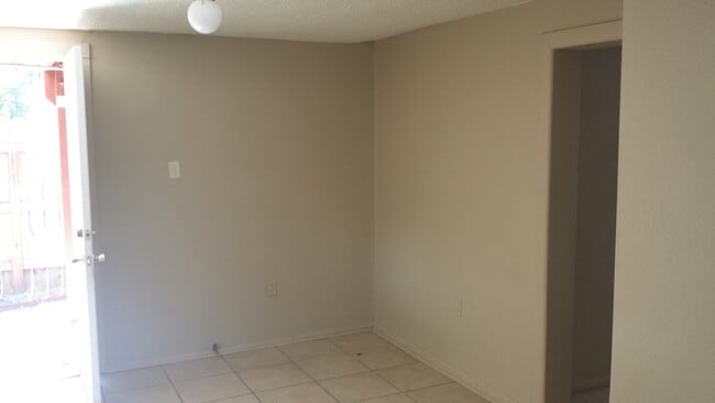 Photo - Weekly-1517 Avenue D Unit 1517 A Down