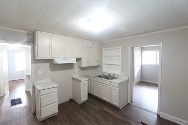 Photo - New On The Market! Fresh New Updates!! Better Hurry To See This One!!