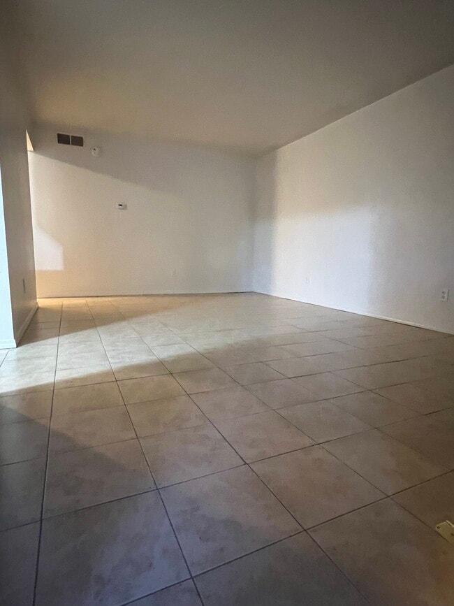 Photo - 629 Kingman Ave Unidad C