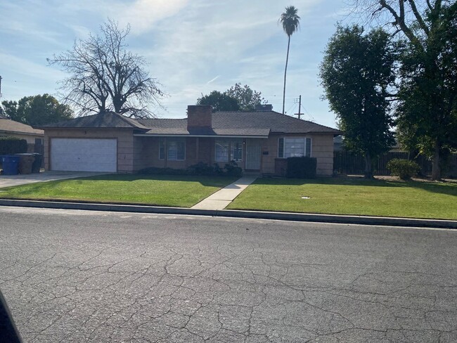 Photo - 3921 Navajo Ave House