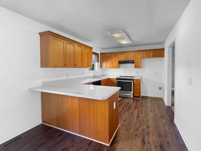 Photo - Spacious 3-Bedroom with Bonus Room in Lula