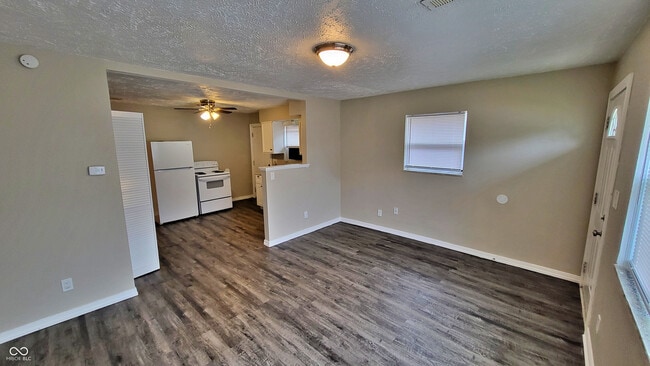 Photo - 621 N Oxford St