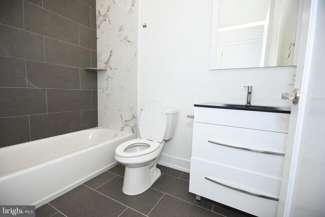 Photo - 6164 Ridge Ave Unit 302