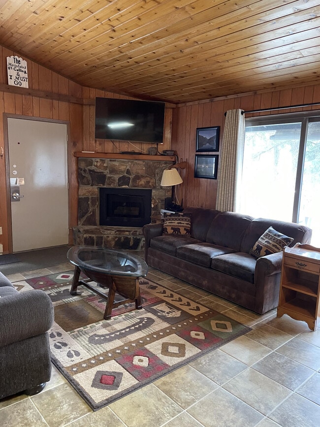 Photo - 300 Bay Point Dr