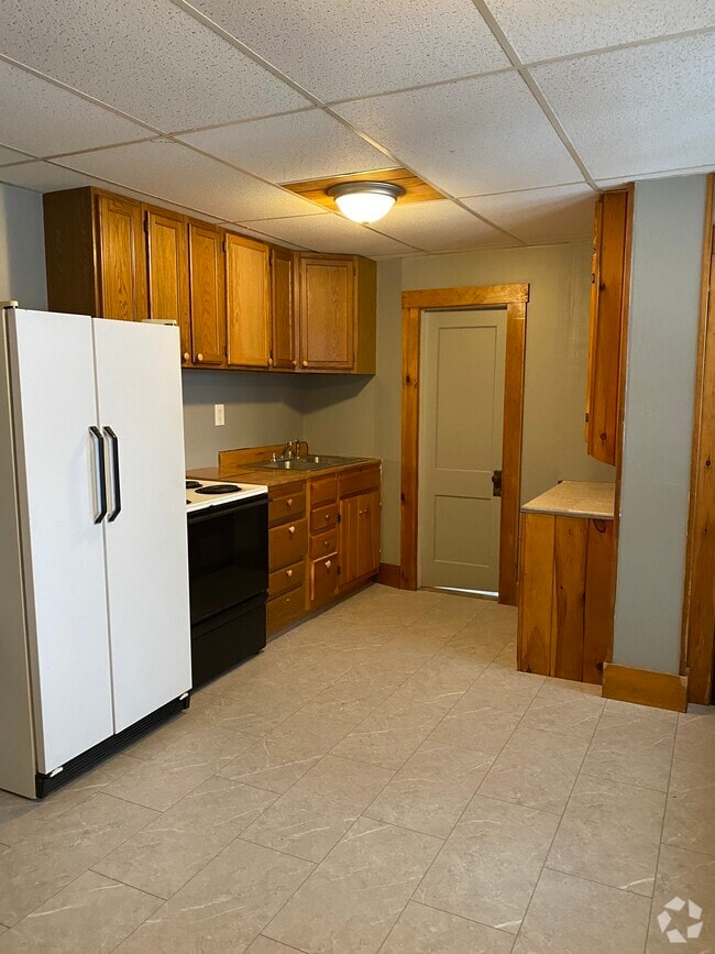 Building Photo - 527 Champlain St Rental